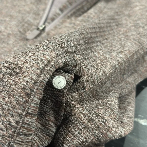 Lulu Engineered Warmth 1/2 Zip - Picture 6 of 7